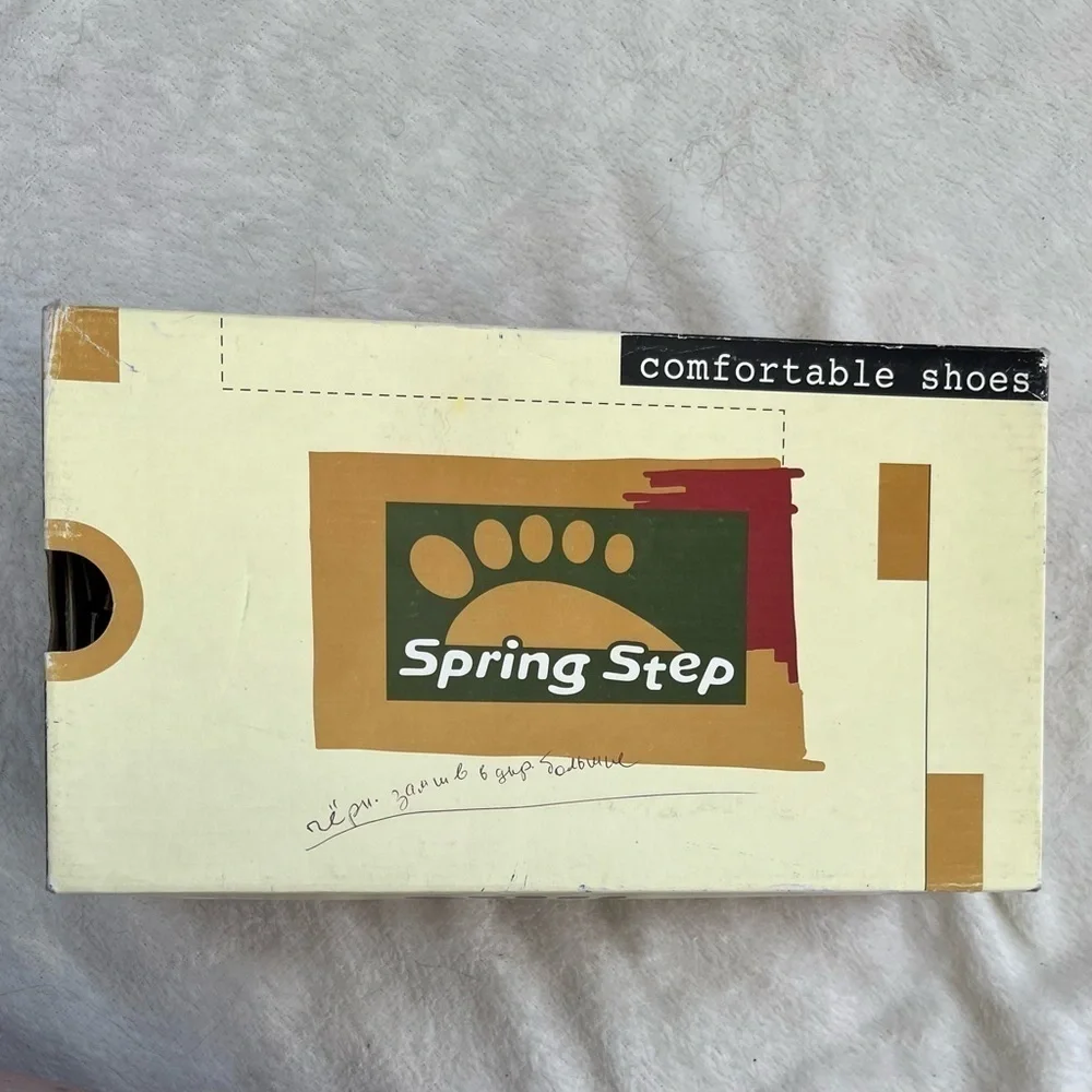 Spring Step Suede Cutout Breathable Wedges Size 8.5